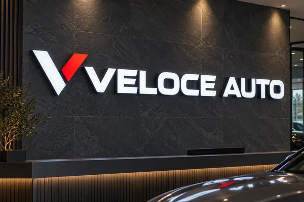 VELOCE AUTO — Motoryzacja