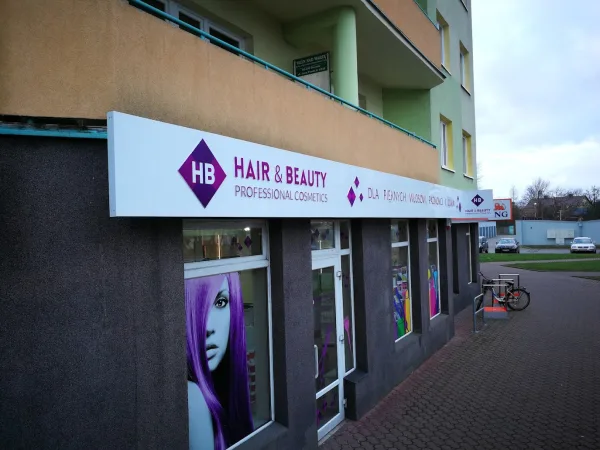 Hair & Beauty — oznakowanie sklepu