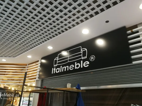 Italmeble — kaseton salonu meblowego