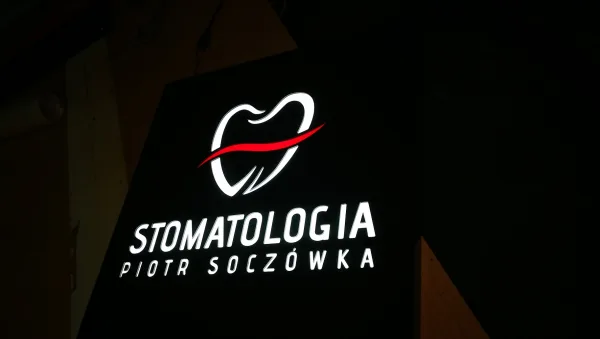 Stomatologia Piotr Soczówka — kaseton